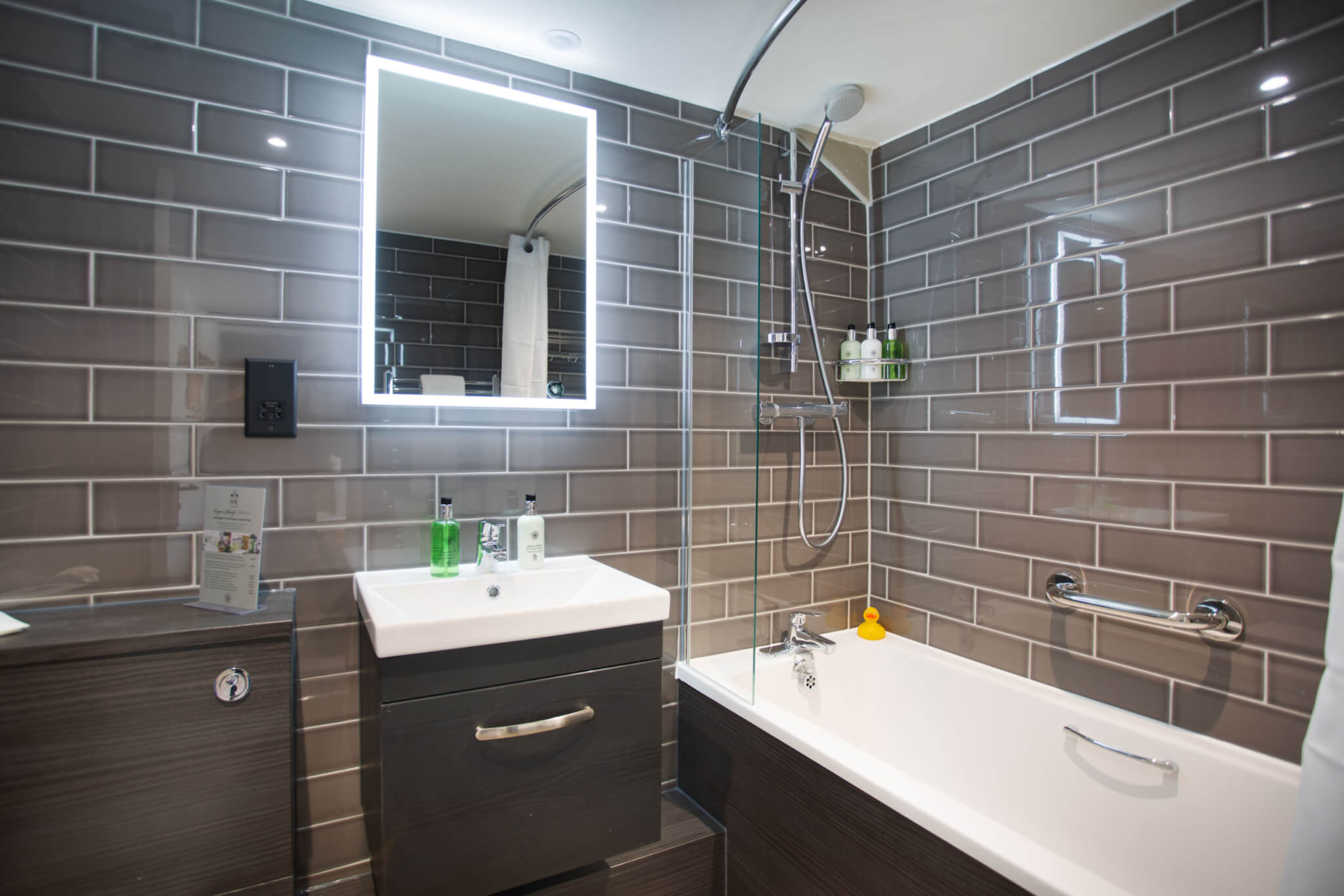 Classic Single Room Hotel Amesbury 7 scaled