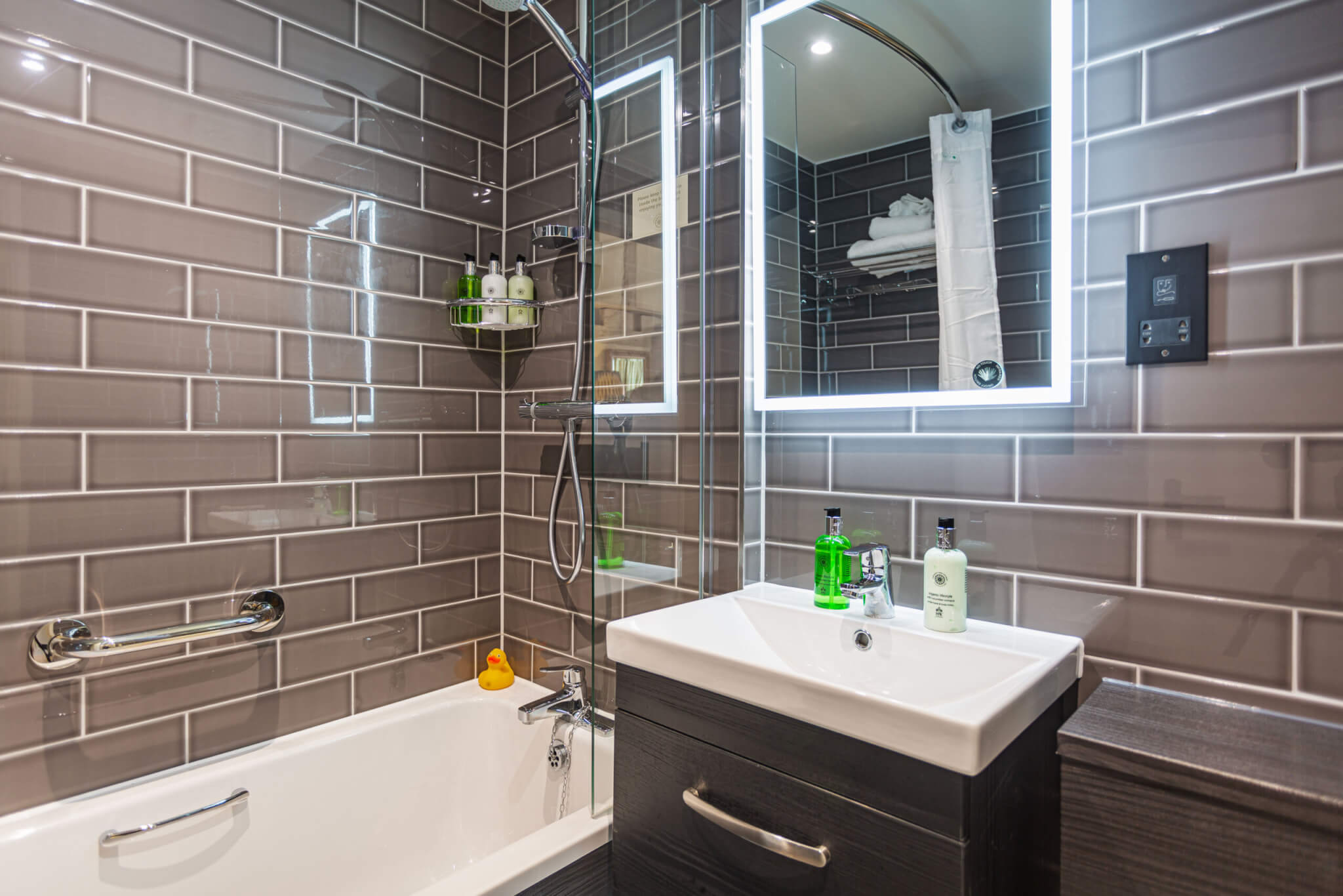 Deluxe Double Room Hotel Amesbury 10 scaled
